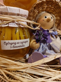 Cytryny w syropie z lawendą